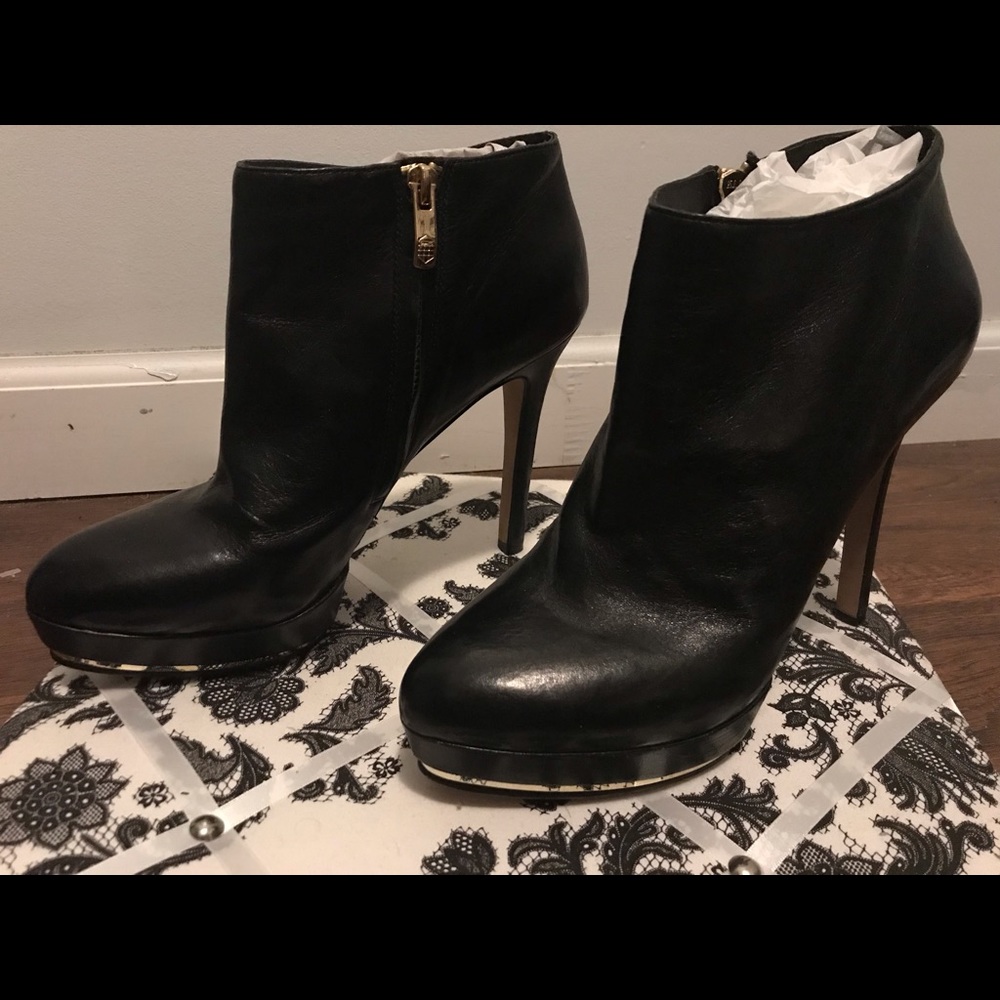 Vince Camuto Booties